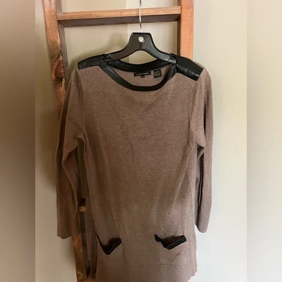 Very cute tunic! - Picture 2 of 5